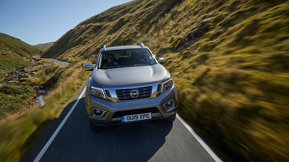 Nissan-Navara-front